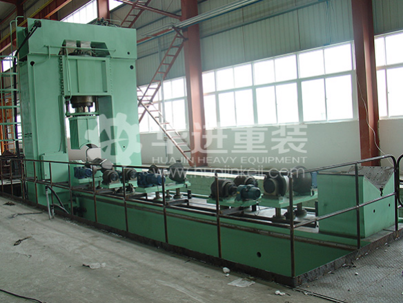 鋼管校直機(jī) 鋼管校直機(jī)